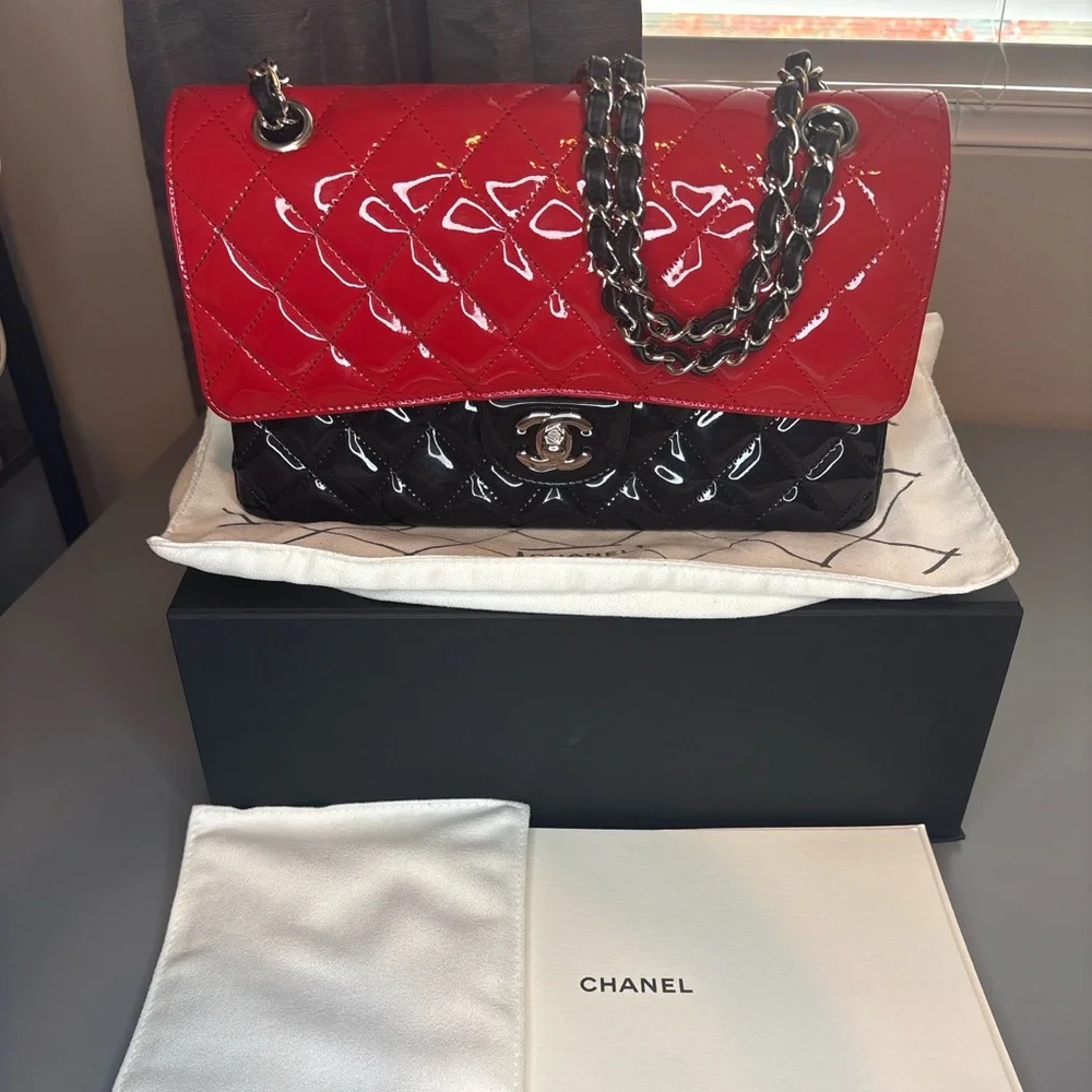 Chanel Classic Medium Double Flap Bag - Picture 1 of 16